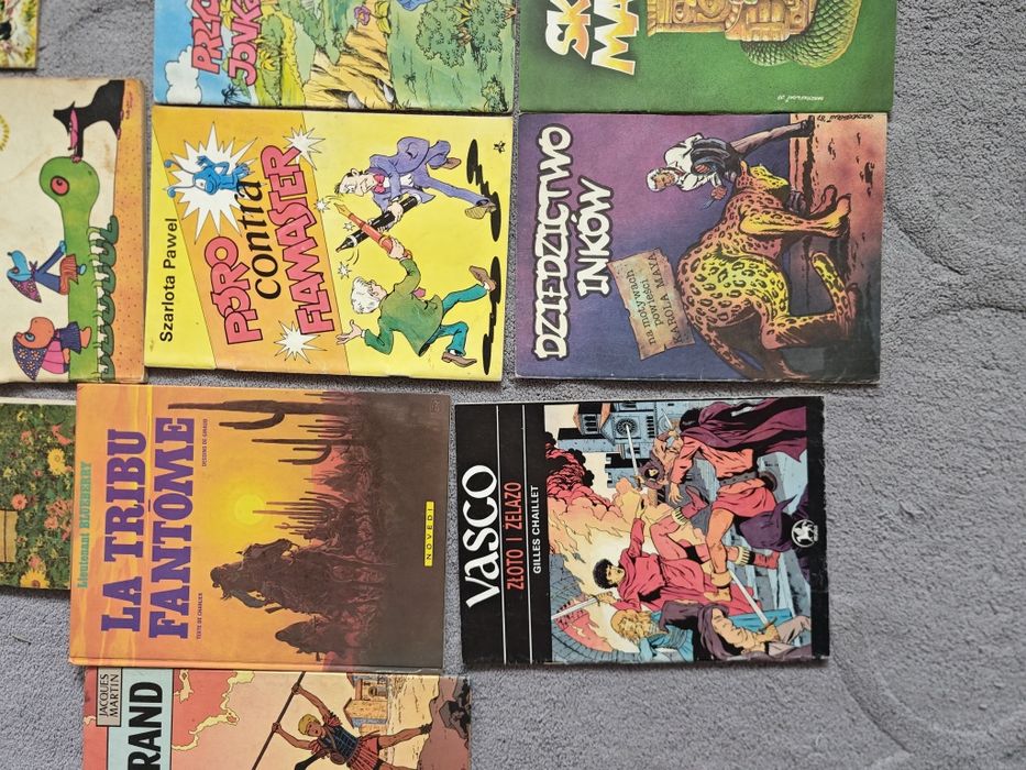 Zestaw komiksów polskie i francuskie Tytus Smerfy i inne PRL