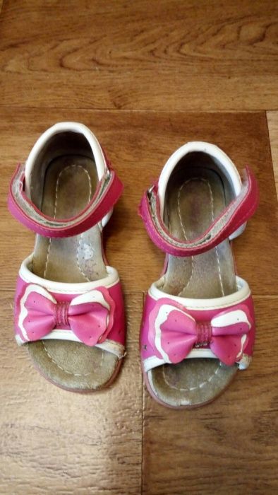 Босоножки на маленькую модницу