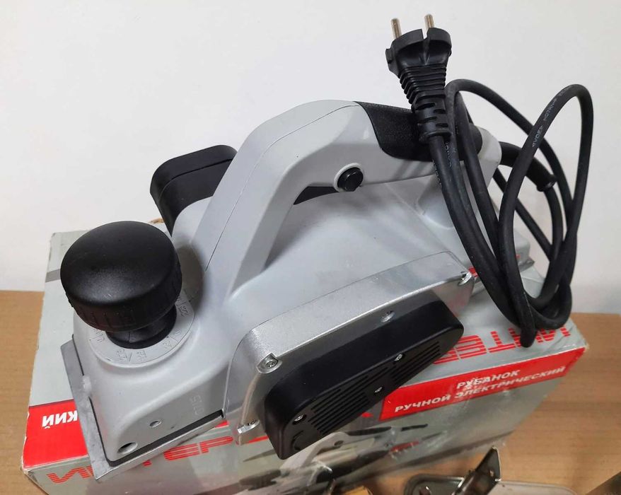 Электрорубанок Интерскол Р-110-01 (1.1 кВт, 110 мм)