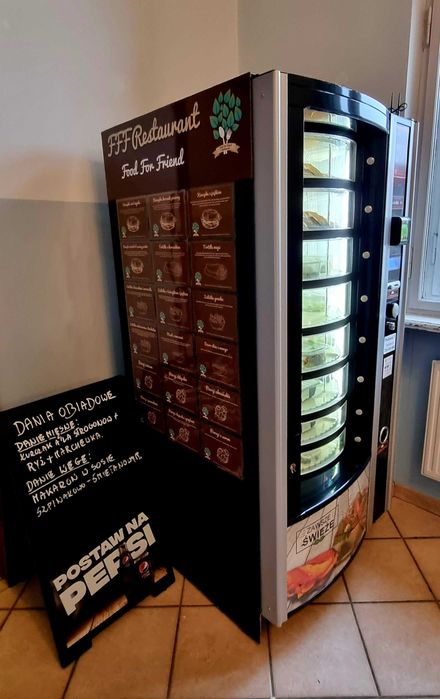 Maszyna vendingowa Necta Starfood