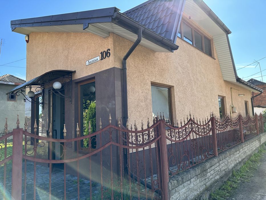 Продається комерційне приміщення