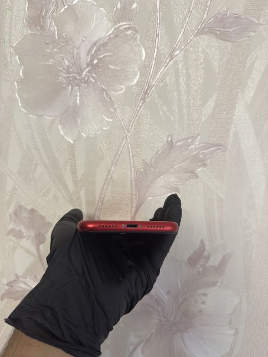 iPhone 11 64 GB Червоний