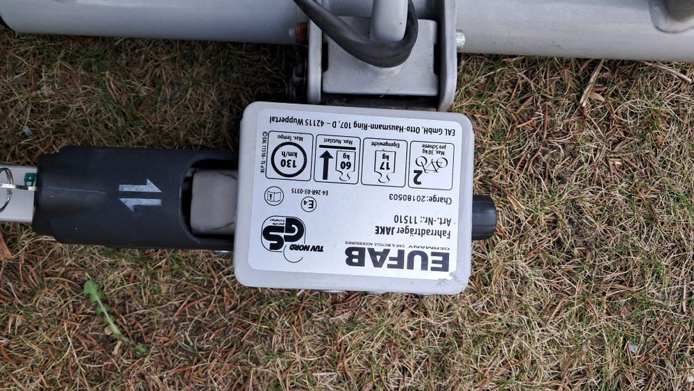 Bagażnik rowerowy na hak  firmy Eufab na 2 rowery