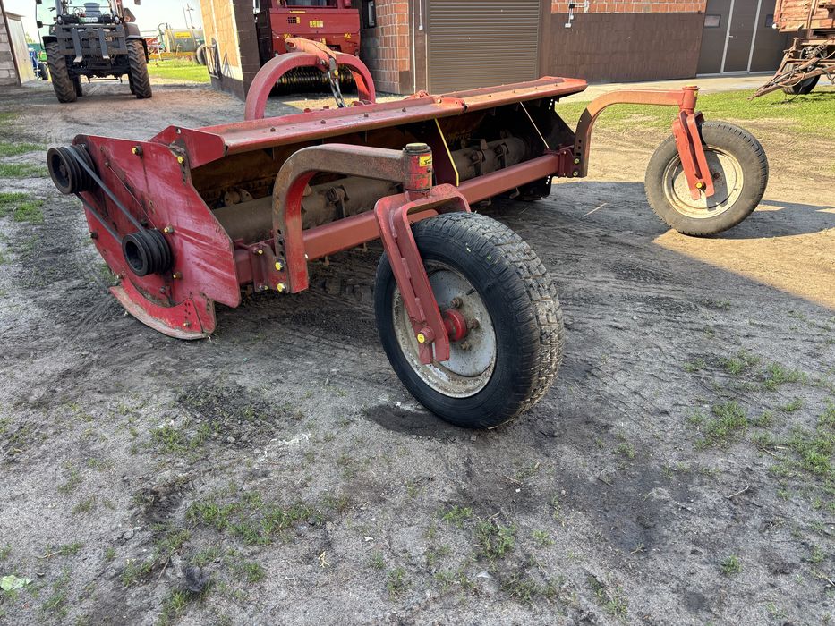 Mulczer młotkowy-kosiarka Breviglień 2,80m