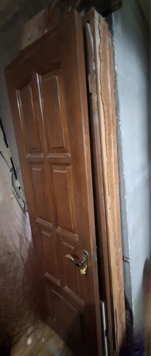 Двері міжкімнатні дерев'яні глухі