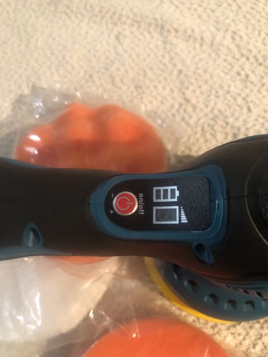 Nowa mimośrodowa , bezprzewodowa polerko szlifierka , dwie baterie !