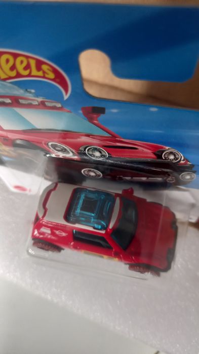 Lil' roar hot wheels