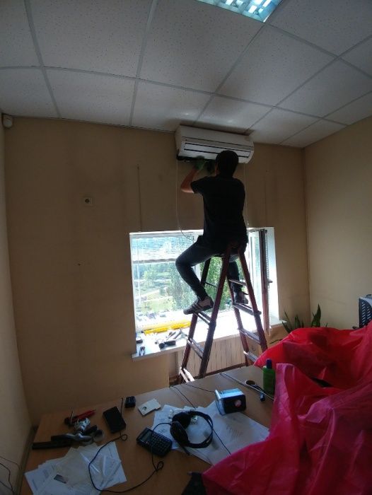 Обслуживание кондиционеров и систем вентиляции в Киеве