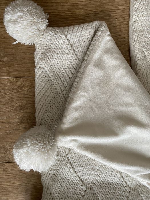 2x Fronhas Malha Tricotada Pom Pom