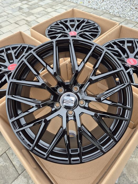 Felgi 18" 5x112 VW Audi BMW Mercedes Skoda Mini Cupra MG TPMS Czarne Nowe | #RS4