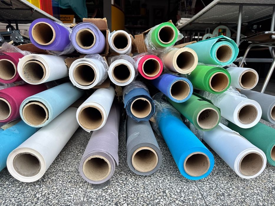 0Ciclorama fotográfico, papel, 2,72m largura - várias cores e comprimentos; usado mas em bom etado - 17pc.