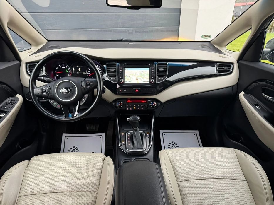 Kia Carens 2.0b 165KM Automat Jasne Skóry Wentyle NAVI Kamera Niski Przebieg