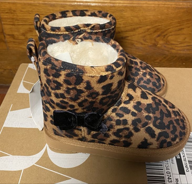 Уггі h&m розмір 26/27