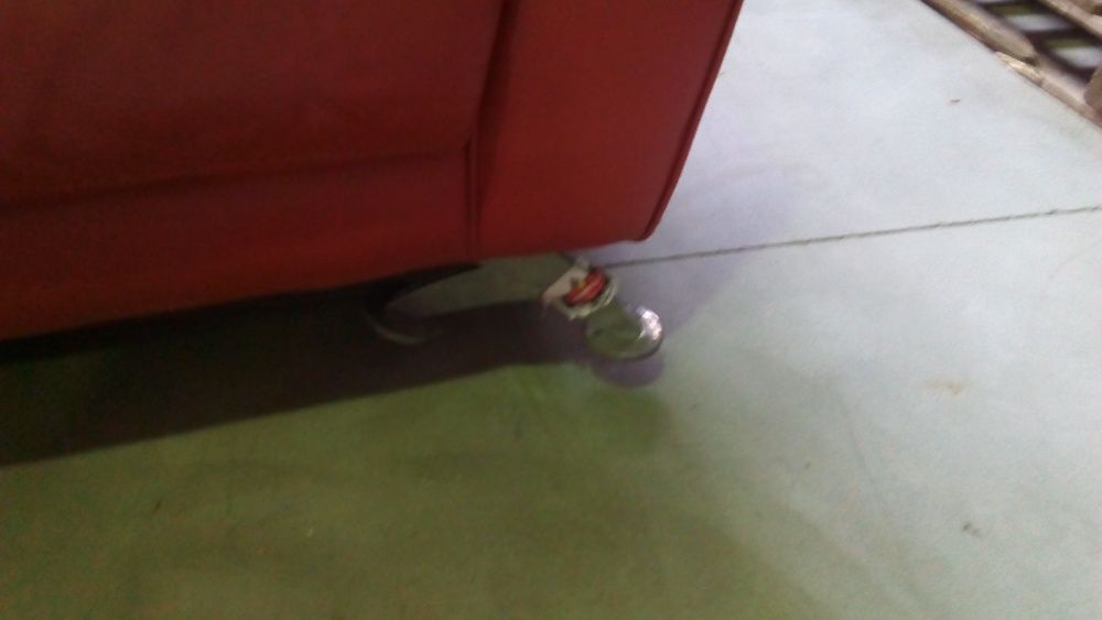 Sofá de Pele Encarnado Vintage