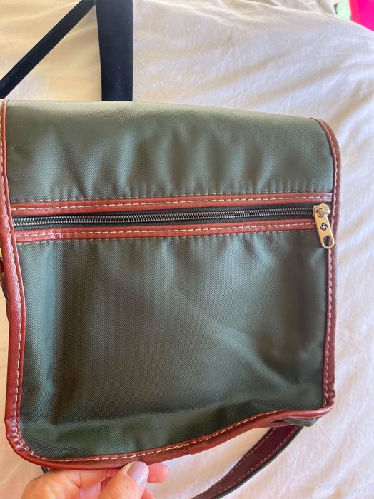Mala Samsonite 23x20x10 verde escura nova