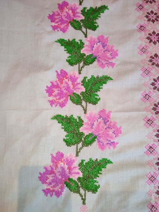 Ручна вишивка,для пошиву плаття.