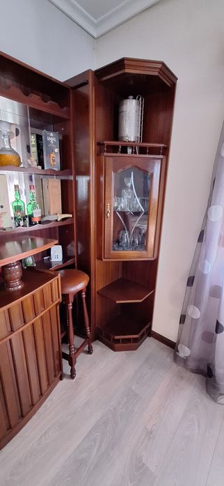 Móvel bar para salão de estar