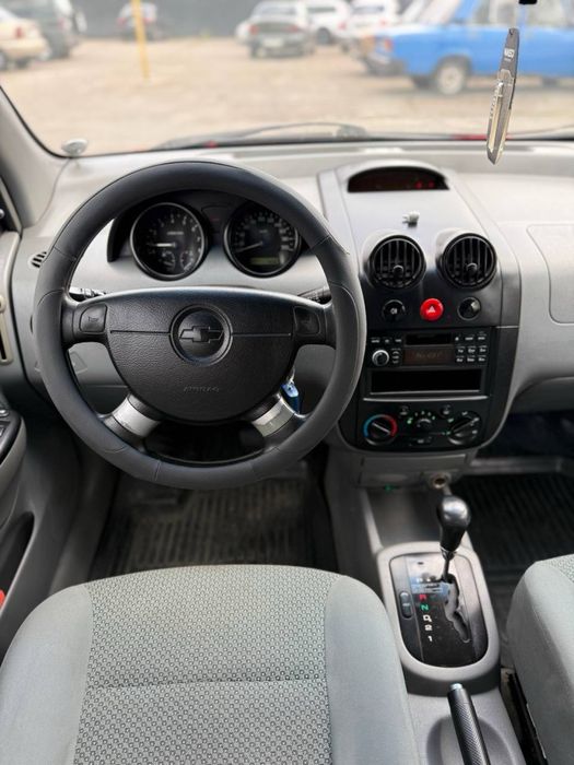 Продам Шевроле Авео Автомат