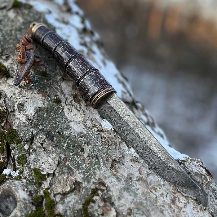 Авторский подарочный нож, дамасская сталь, рог лося