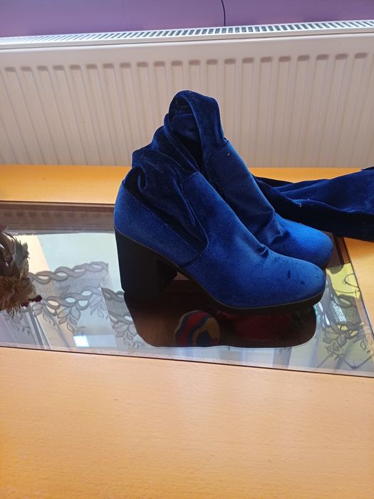 Buty zamszowe wysokie koty nowe