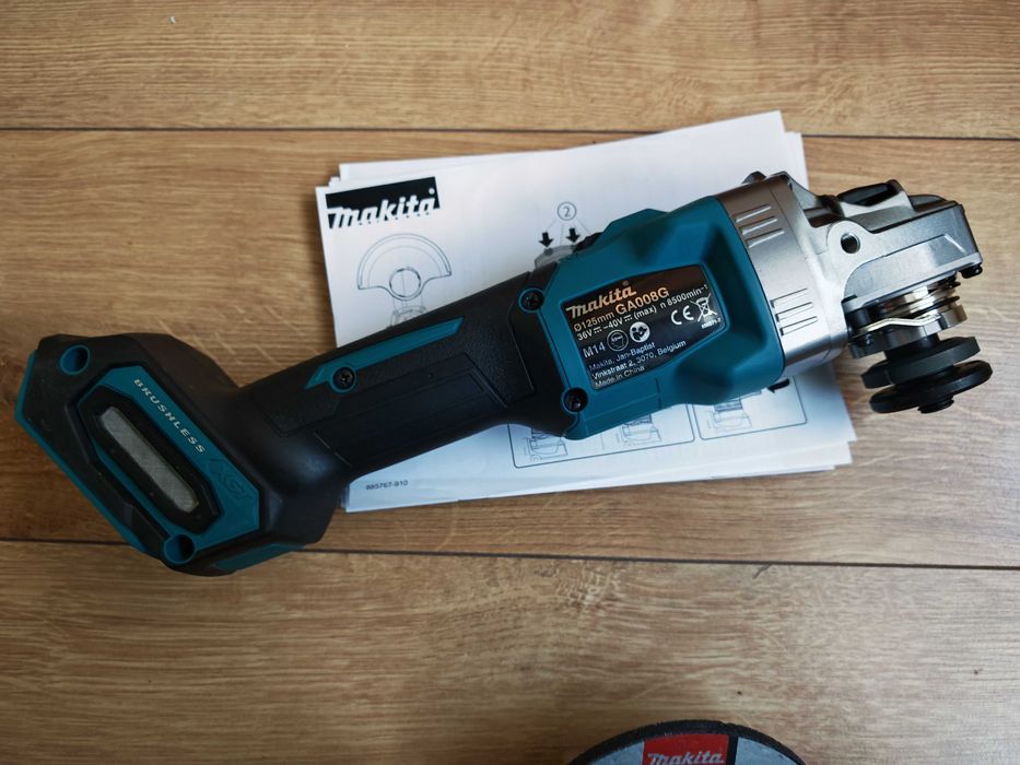 Szlifierka kątowa Makita GA008G XGT 40V Body