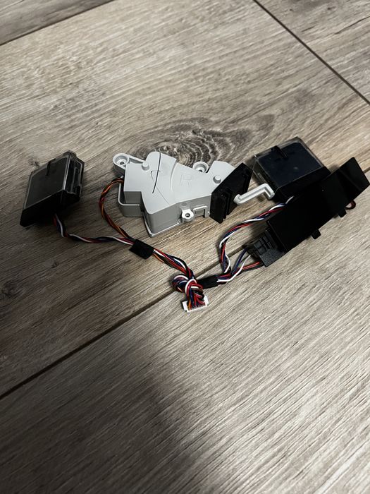 Zestaw czujników prawych z robota sprzątającego Roborock S5 Max