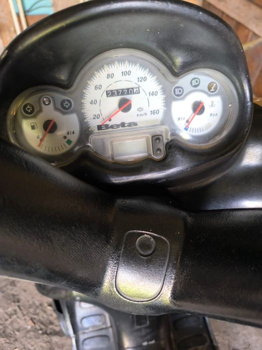 скутер Beta 150cc.