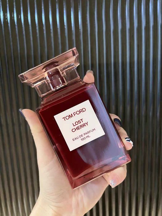 Woda perfumowana w sprayu Tom Ford Lost Cherry -100ml