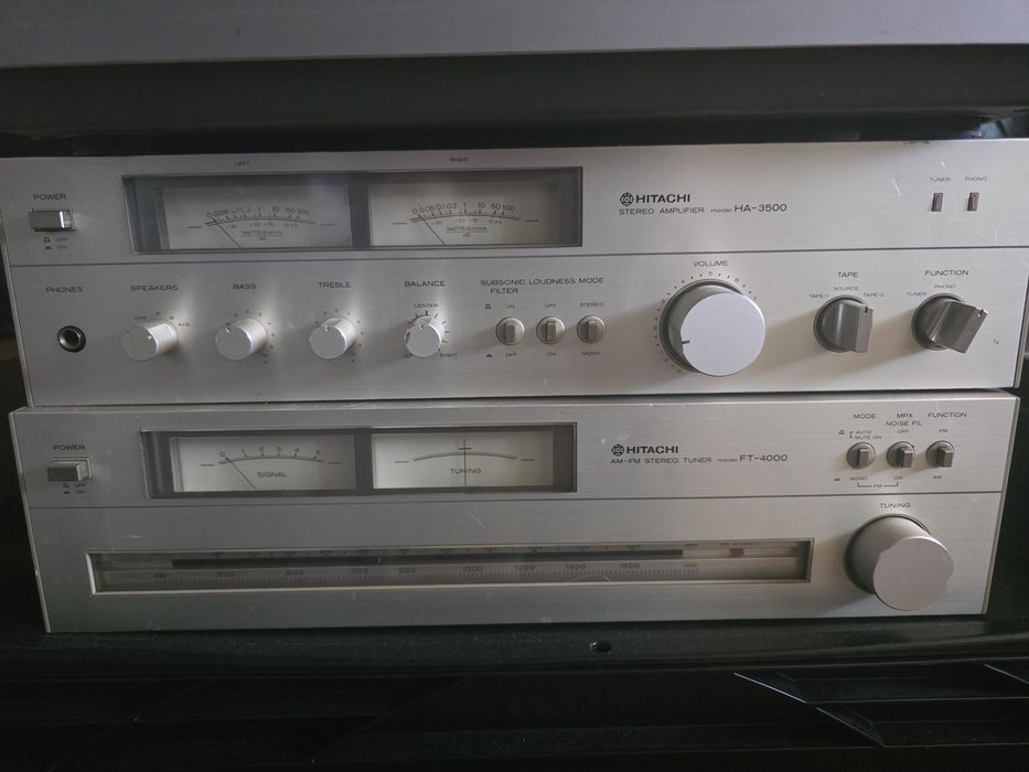 Sprzęt stereo Hitachi