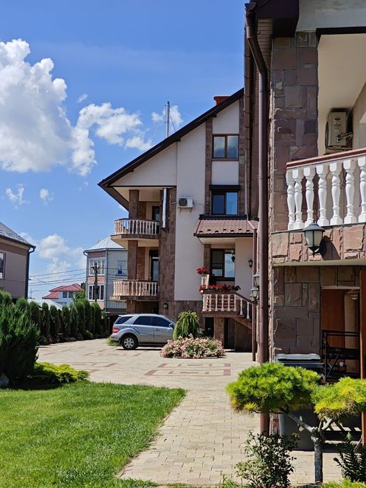 Продаж елітного будинку