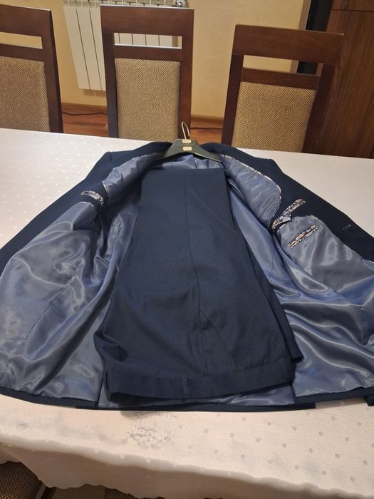 Garnitur męski młodzieżowy.Studniówka.Rozmiar 188/52