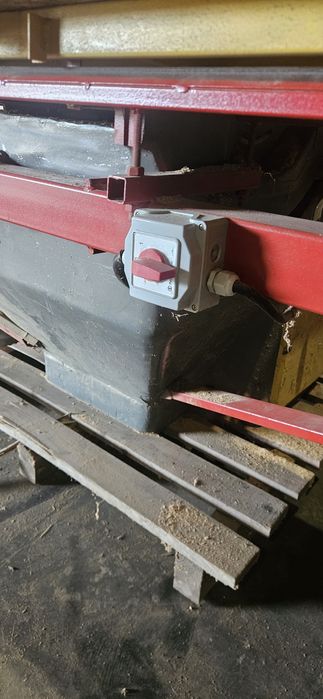 Obrzynarka, oflisiarka , rantownica  do desek