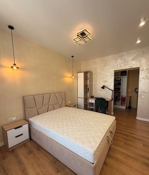 Подобово оренда квартири на різну кількість ночей