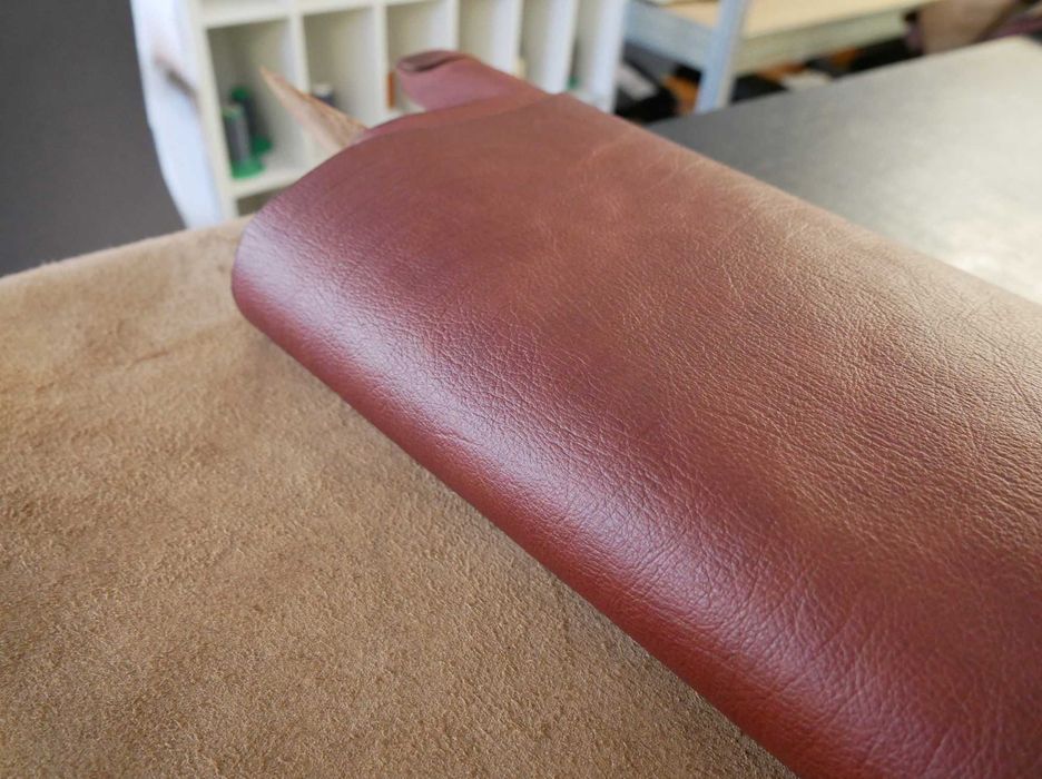 Brazylijska Skóra naturalna Bydlęca Licowa – Oil – Kolor Mahoń 129 m²