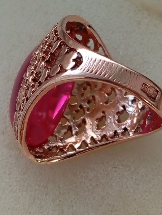 Золото 583° перстень кабошон.