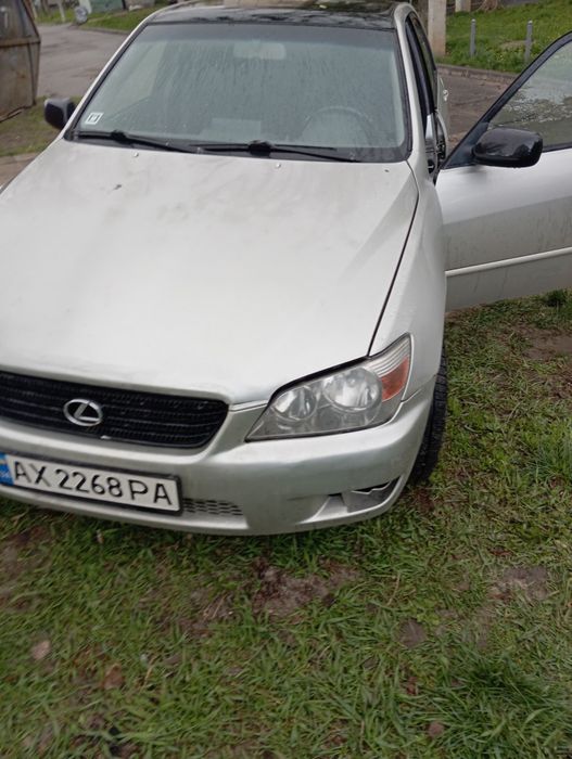 продам лексус 2004 год