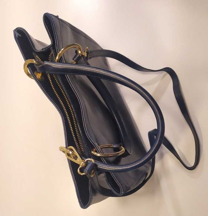 Włoska granatowa torebka ze złotymi okuciami - nowa