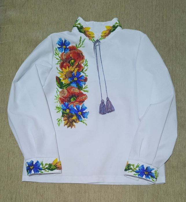 Вишиванка вишита бісером (ручна робота)