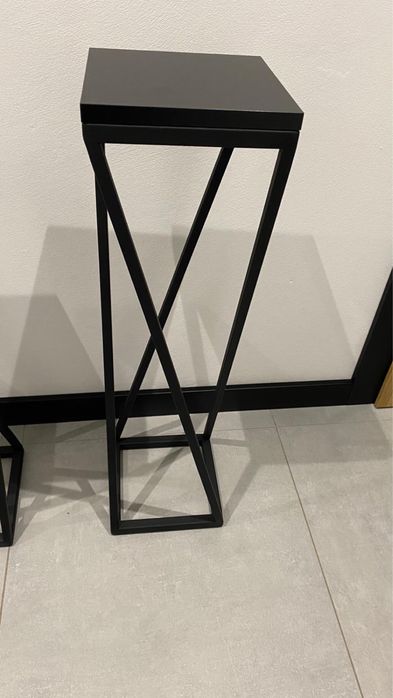 Kwietnik 80cm. 130zl.