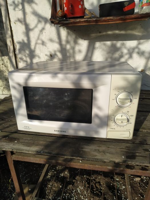 Продам микроволновку б/у