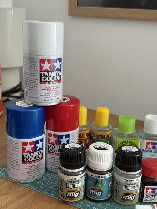 Material de Modelismo - Tinta / Spray / Fixers etc