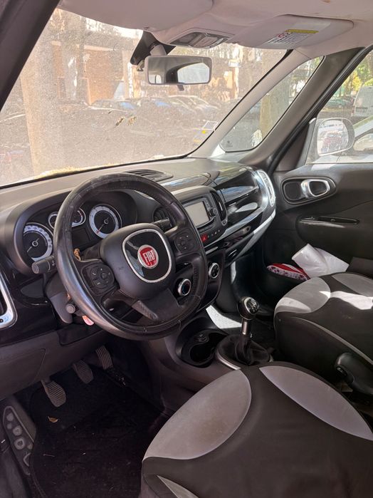 Fiat 500L — fotografia 5