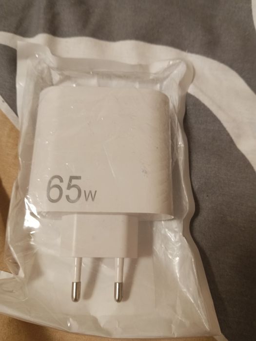 Лот техніки потужний