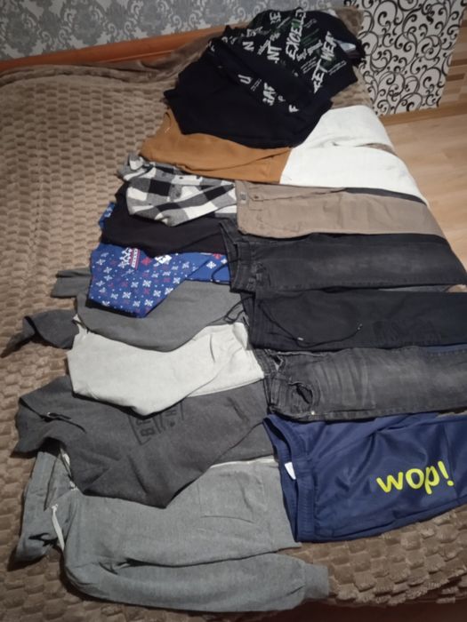 Одяг для хлопчика підлітка