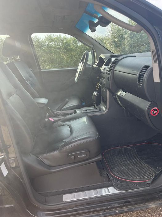 Nissan Navara D40 - 2009