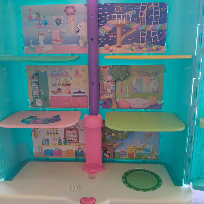 Casa Gaby e adereços Gaby
