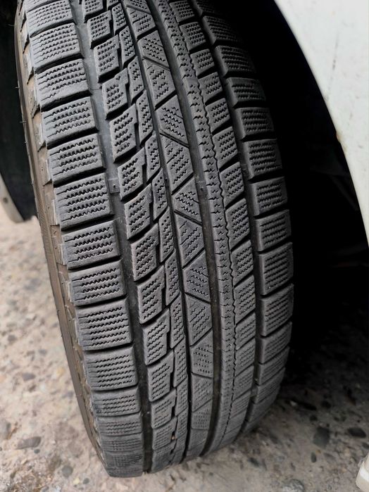 Firemax 225/65 R17 opony zimowe