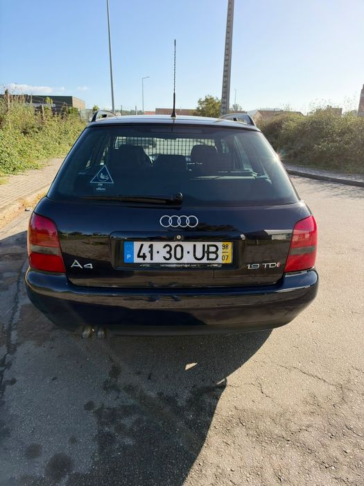 Audi A4 1.9 TDI 1998 — photo 2