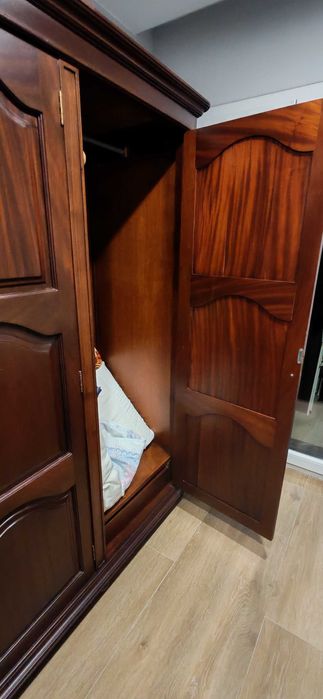 Roupeiro Madeira 3 portas