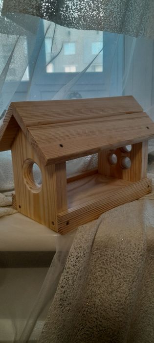 Годівнички для птахів